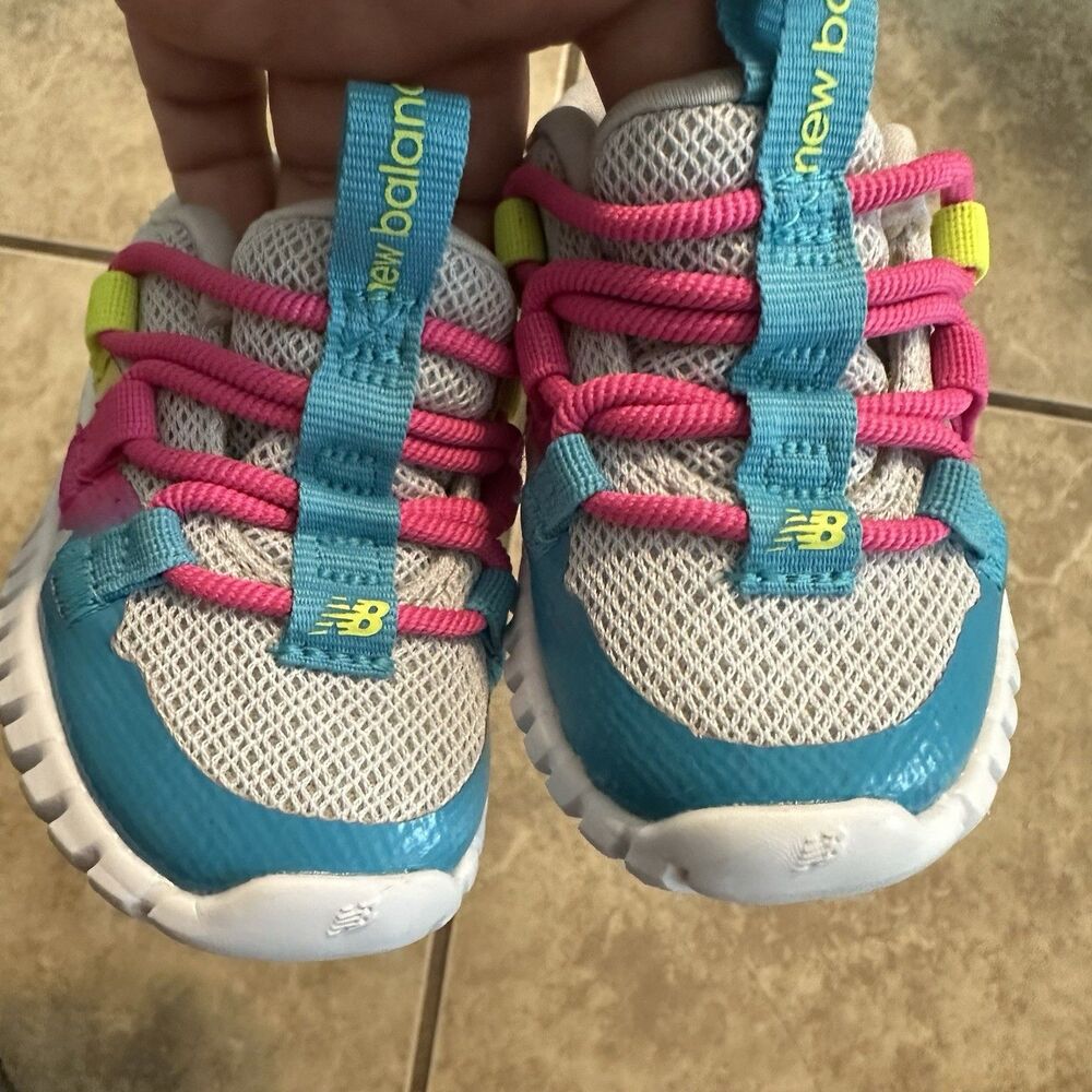 New Balance Playgruv Summer Fog Pink Glow Sneakers US Size 2 New Without Box